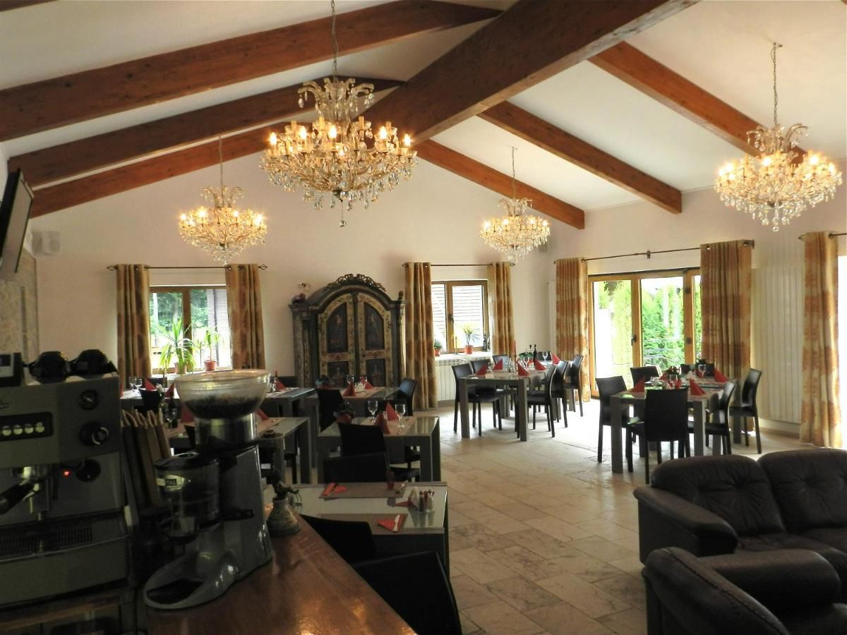 Гостевой дом Villa Ermitage Буштени-16